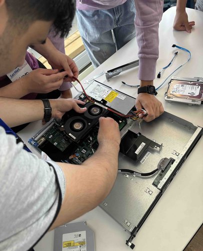 Assemble a server